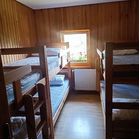 Valvasorjev Dom Pod Stolom Hostel Zirovnica Exterior photo